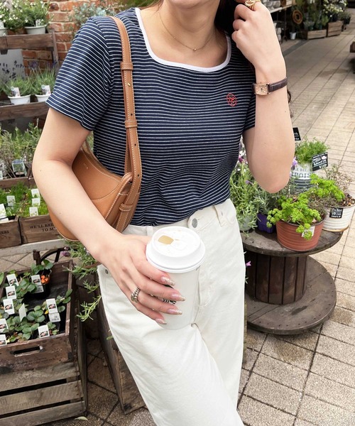 nelliy.（ネルリー）の「ミニボーダー刺しゅうロゴＴ（Tシャツ/カットソー・レディース・ブラック/ネイビー・MEDIUM/LARGE）」の12枚目の写真