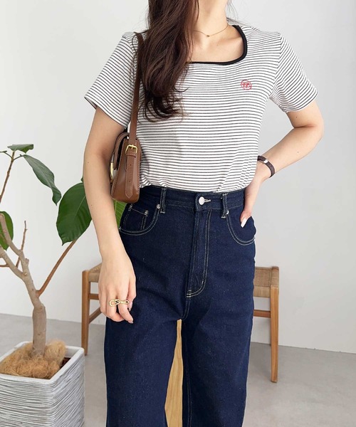 nelliy.（ネルリー）の「ミニボーダー刺しゅうロゴＴ（Tシャツ/カットソー・レディース・ブラック/ネイビー・MEDIUM/LARGE）」の6枚目の写真