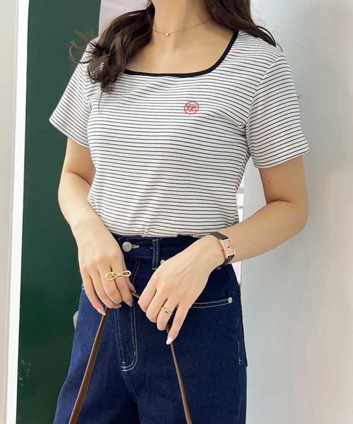 nelliy.（ネルリー）の「ミニボーダー刺しゅうロゴＴ（Tシャツ/カットソー・レディース・ブラック/ネイビー・MEDIUM/LARGE）」の7枚目の写真