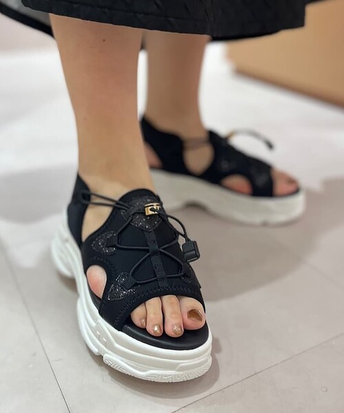 ESPERANZA（エスペランサ）の「ラメレーススニーカーサンダル 24SS（サンダル・レディース・ブラック系2・S/M/L/LL）」の16枚目の写真