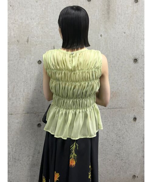 MURUA（ムルーア）の「ノースリシャーリングブラウス（シャツ/ブラウス・レディース・ライトグリーン/アイボリー/ブラック・FREE）」の19枚目の写真