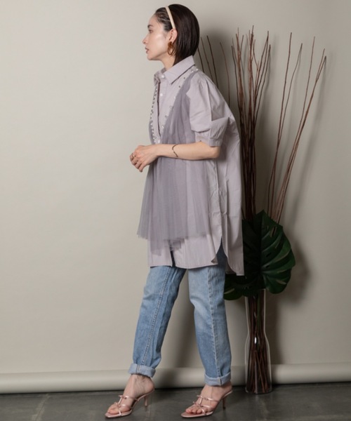 MHBG TOKYO（エムエイチビージートーキョー）の「チュールストーンロングシャツ（シャツ/ブラウス・レディース・グレー/オフホワイト/ブラック・FREE）」の9枚目の写真