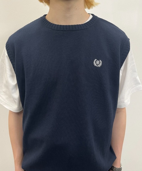 BROKEN BASE(ブロークンベース)の「ワンポイント刺繍コットンニットベスト(ベスト・メンズ・クリーム/ネイビー・MEDIUM/LARGE)」の15枚目の写真