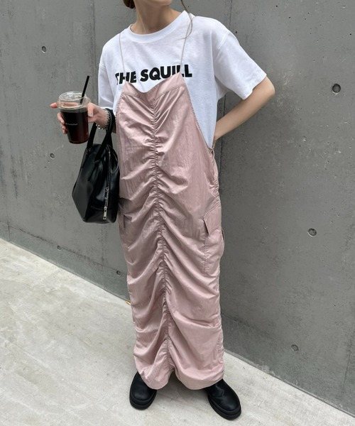 CIAOPANIC TYPY（チャオパニックティピー）の「光沢ナイロンギャザーカーゴキャミワンピース（ワンピース・レディース・ピンク/カーキ/ブラック・ONE SIZE）」の6枚目の写真