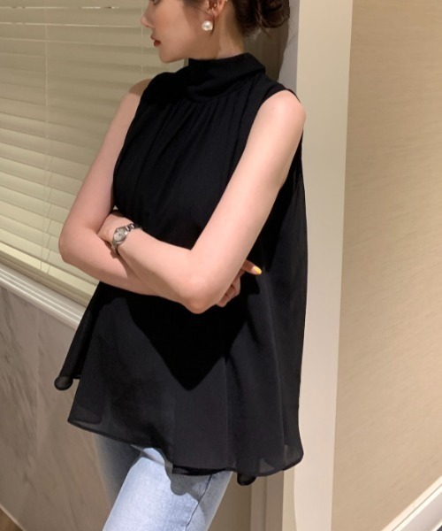 N.s(エヌドットエス)の「ハイネックバックリボンノースリーブシフォントップス(シャツ/ブラウス・レディース・ブルー/ブラウン/ホワイト/ブラック/ホワイト系その他/ブラック系その他・FREE)」の4枚目の写真