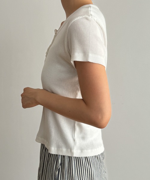 CANAL JEAN（キャナルジーン）の「El mar　ラウンドネックヘンリー半袖Tシャツ（Tシャツ/カットソー・レディース・ネイビー/グレー/アイボリー/ブラック・ONE SIZE）」の9枚目の写真