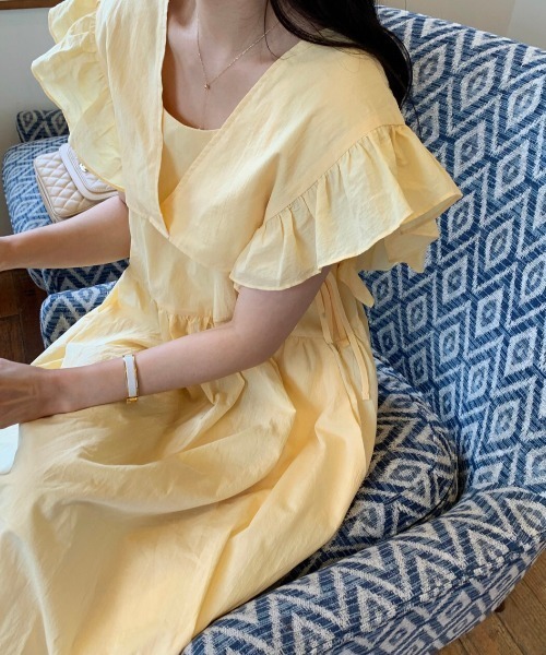 ABITOKYO(アビトーキョー)の「サイドリボンショルフリルベスト&キャミワンピース2点セット(ワンピース・レディース・イエロー/ベージュ/アイボリー・L/M/XL)」の3枚目の写真