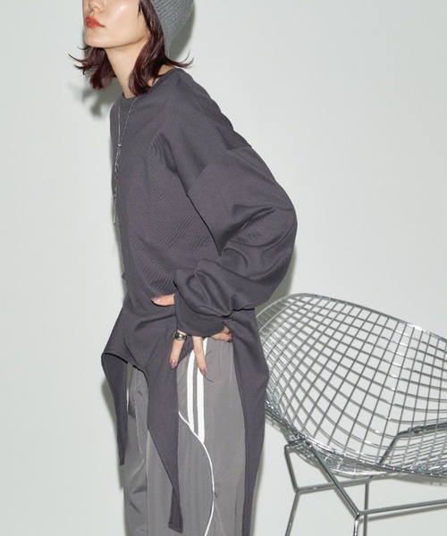 Auntie Rosa Holiday(アンティローザホリデー)の「フィンガーホールサスペンダーレイヤードロンTEE(Tシャツ/カットソー・レディース・オフホワイト/チャコールグレー・FREE)」の17枚目の写真