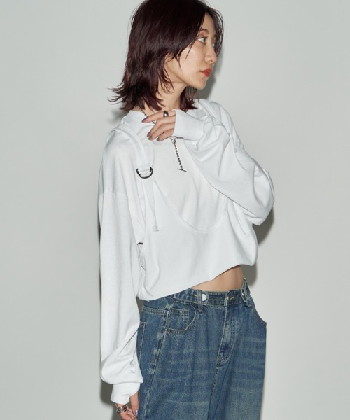 Auntie Rosa Holiday(アンティローザホリデー)の「フィンガーホールサスペンダーレイヤードロンTEE(Tシャツ/カットソー・レディース・オフホワイト/チャコールグレー・FREE)」の5枚目の写真