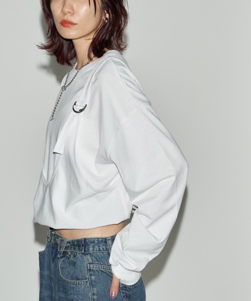 Auntie Rosa Holiday(アンティローザホリデー)の「フィンガーホールサスペンダーレイヤードロンTEE(Tシャツ/カットソー・レディース・オフホワイト/チャコールグレー・FREE)」の6枚目の写真