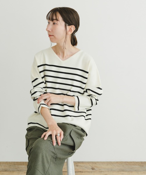 ITEMS URBANRESEARCH（アイテムズ アーバンリサーチ）の「ミラノリブボーダーニットプルオーバー（ニット/セーター・レディース・ブルー系その他/グリーン系その他/ブラック系その他・FREE）」の5枚目の写真