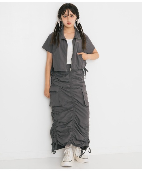 ANAP GｉRL（アナップガール）の「【ティーンズライン】肩ジップ付ナイロンブルゾン（M、Lサイズ）（ブルゾン・キッズ・スミクロ/カーキ・M/L）」の5枚目の写真