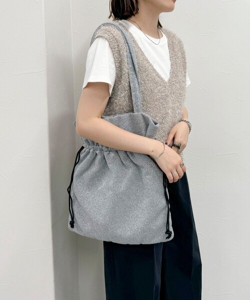 fredy emue（フレディエミュ）の「アウトポケットドロストラメトートバック（トートバッグ・レディース・ライトブルー/ブラック/シルバー・FREE）」の7枚目の写真