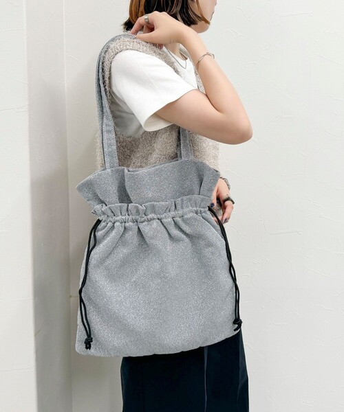 fredy emue（フレディエミュ）の「アウトポケットドロストラメトートバック（トートバッグ・レディース・ライトブルー/ブラック/シルバー・FREE）」の6枚目の写真