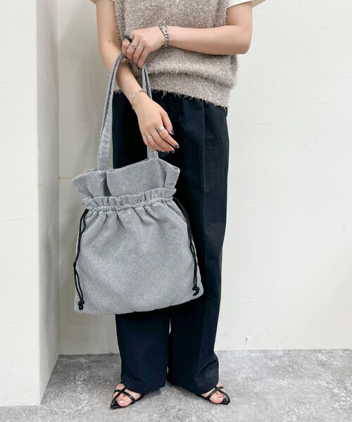 fredy emue（フレディエミュ）の「アウトポケットドロストラメトートバック（トートバッグ・レディース・ライトブルー/ブラック/シルバー・FREE）」の5枚目の写真