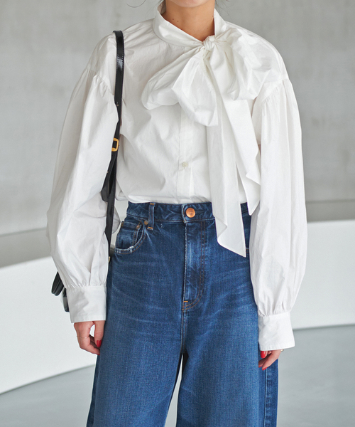 Spick & Span（スピックアンドスパン）の「ボリュームリボンブラウス 