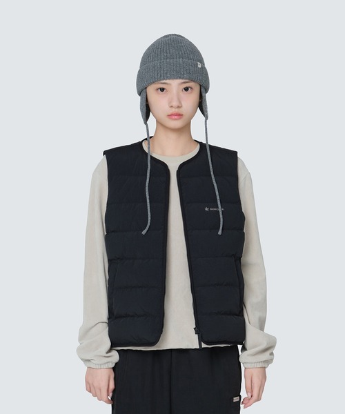 Snow Peak(スノーピーク)の「Land women's lightweight down vest(ダウンベスト・レディース・ブラック/アイボリー/ライトベージュ/ピンク系その他・S/M/L)」の3枚目の写真