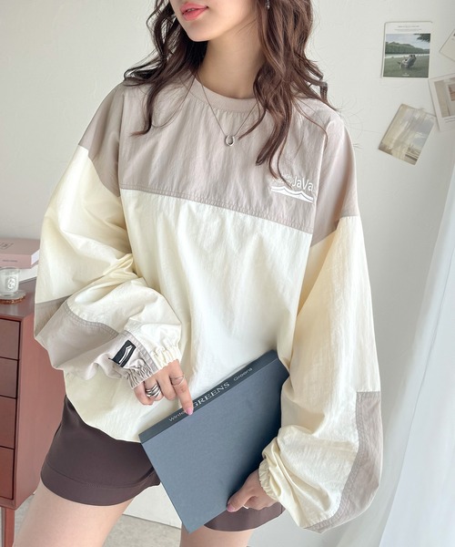 Java(ジャバ)の「《Javaジャバコラボ》スポカジで差をつける。裾ドロストバイカラーシアープルオーバー(Tシャツ/カットソー・レディース・グレイッシュベージュ/オフホワイト/ネイビー・X-LARGE/SMALL/MEDIUM/LARGE)」の11枚目の写真