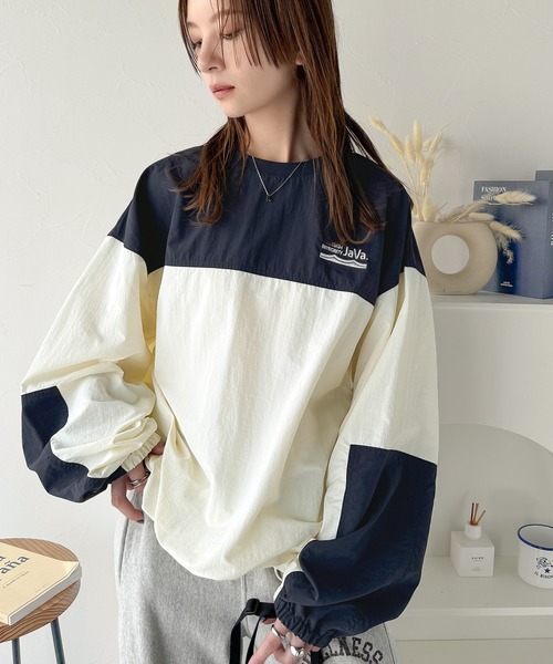 Java(ジャバ)の「《Javaジャバコラボ》スポカジで差をつける。裾ドロストバイカラーシアープルオーバー(Tシャツ/カットソー・レディース・グレイッシュベージュ/オフホワイト/ネイビー・X-LARGE/SMALL/MEDIUM/LARGE)」の22枚目の写真
