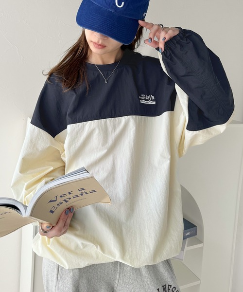 Java(ジャバ)の「《Javaジャバコラボ》スポカジで差をつける。裾ドロストバイカラーシアープルオーバー(Tシャツ/カットソー・レディース・グレイッシュベージュ/オフホワイト/ネイビー・X-LARGE/SMALL/MEDIUM/LARGE)」の21枚目の写真