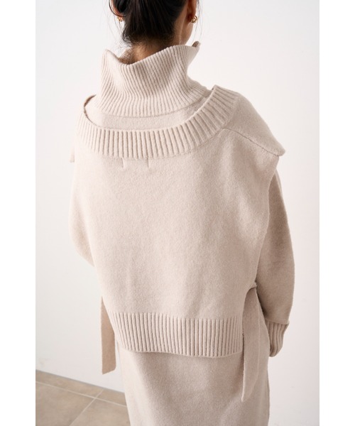 【NEW YEAR’S SPECIAL ITEM】ベスト×ハーフジップニットワンピース（ワンピース）｜emmi（エミ）