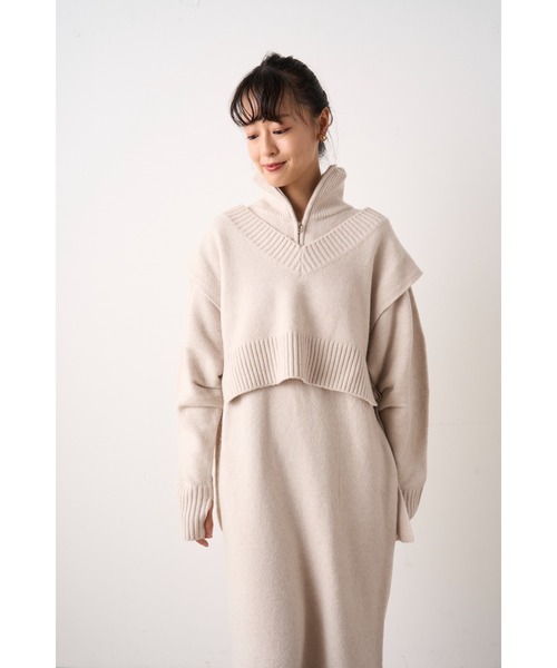 【NEW YEAR’S SPECIAL ITEM】ベスト×ハーフジップニットワンピース（ワンピース）｜emmi（エミ）