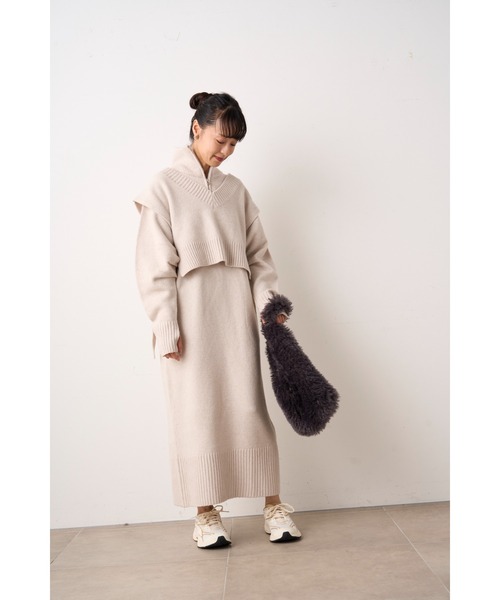 【NEW YEAR’S SPECIAL ITEM】ベスト×ハーフジップニットワンピース（ワンピース）｜emmi（エミ）