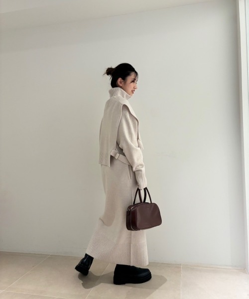 【NEW YEAR’S SPECIAL ITEM】ベスト×ハーフジップニットワンピース（ワンピース）｜emmi（エミ）