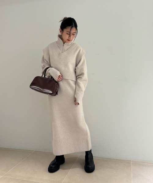 【NEW YEAR’S SPECIAL ITEM】ベスト×ハーフジップニットワンピース（ワンピース）｜emmi（エミ）