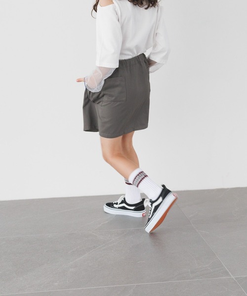 BAYFLOW（ベイフロー）の「[フラップポケット] カーゴスカート(KIDS)（スカート・キッズ・チャコール/カーキ・120cm/130cm/110cm/150cm/140cm）」の7枚目の写真