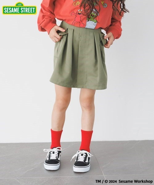 BAYFLOW（ベイフロー）の「[フラップポケット] カーゴスカート(KIDS)（スカート・キッズ・チャコール/カーキ・120cm/130cm/110cm/150cm/140cm）」の19枚目の写真