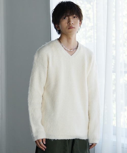 MinoriTY（マイノリティ）の「【MinoriTY】Vネックモヘアライクニット メンズ セーター レギュラーフィット 春服 冬服 ウィメンズ ユニセックス（ニット/セーター・メンズ・アイボリー/ブラック/ブラウン/チャコール・FREE）」の15枚目の写真