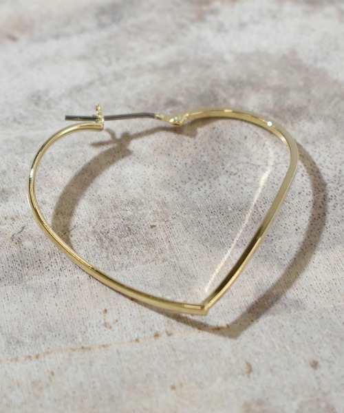 IRIS47（イリスフォーセブン）の「【kiehtova】HEART  HOOP  PIERCE/ ハート フープ ピアス（ピアス（両耳用）・レディース・シルバー/ゴールド・FREE）」の6枚目の写真