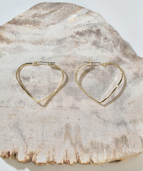 IRIS47（イリスフォーセブン）の「【kiehtova】HEART  HOOP  PIERCE/ ハート フープ ピアス（ピアス（両耳用）・レディース・シルバー/ゴールド・FREE）」の8枚目の写真