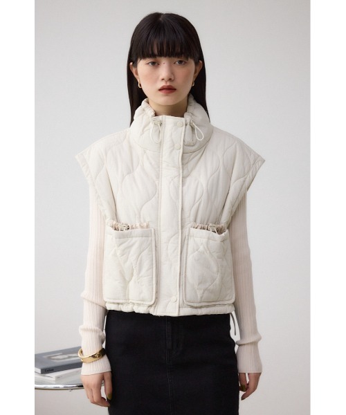 AZUL by moussy(アズールバイマウジー)の「キルティングコンパクトベスト(ダウンベスト・レディース・チャコールグレー/ブラック/アイボリー・FREE)」の7枚目の写真