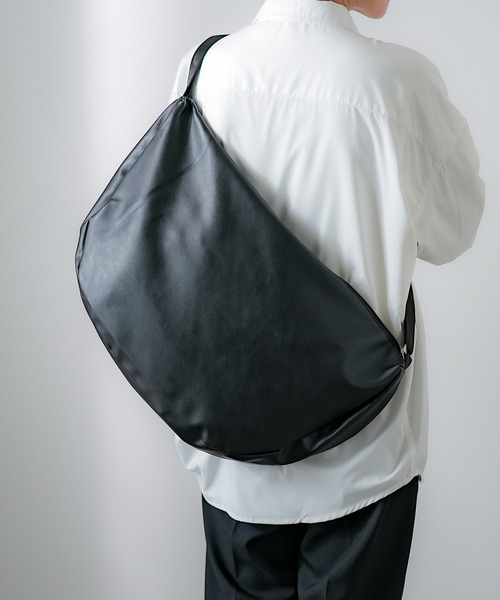 セール】合成皮革 ビッグショルダーバッグ（ショルダーバッグ