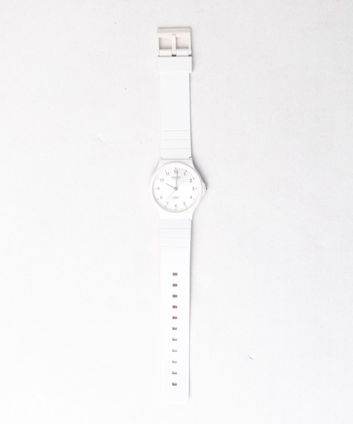 CASIO（カシオ）の「【60】【ITN】【CASIO（カシオ）】スタンダード　カラー　アナログ（アナログ腕時計・メンズ・グレー/ブラック/オレンジ/ホワイト/グリーン・FREE）」の2枚目の写真