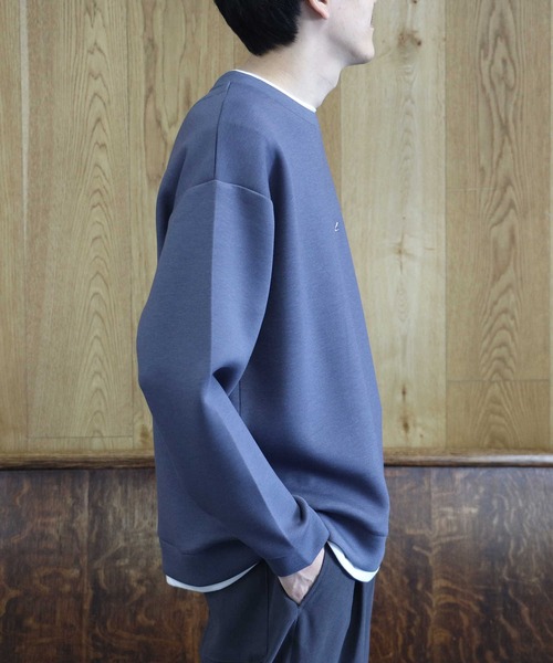Right-on(ライトオン)の「NEOSARTIC(ネオサーティック)【メンズ】刺繍入りフェイクレイヤードスウェット(その他トップス・メンズ・ブラック/ブルー/ダークベージュ/その他5/その他1/その他3・S/M/L/XL)」の8枚目の写真