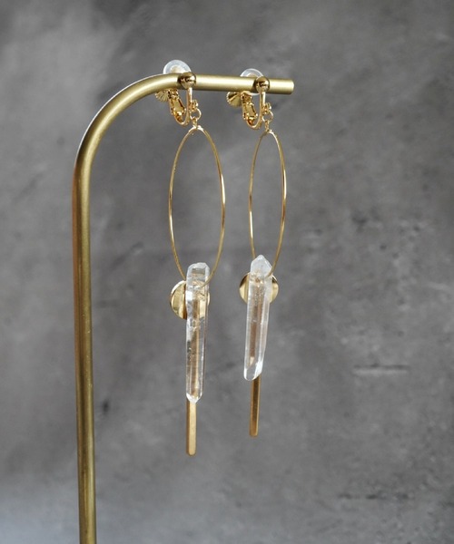 CERCA(チェルカ)の「MILIA/Jewelry ice フープイヤリング(イヤリング・レディース・ゴールド/ブルー・FREE)」の3枚目の写真