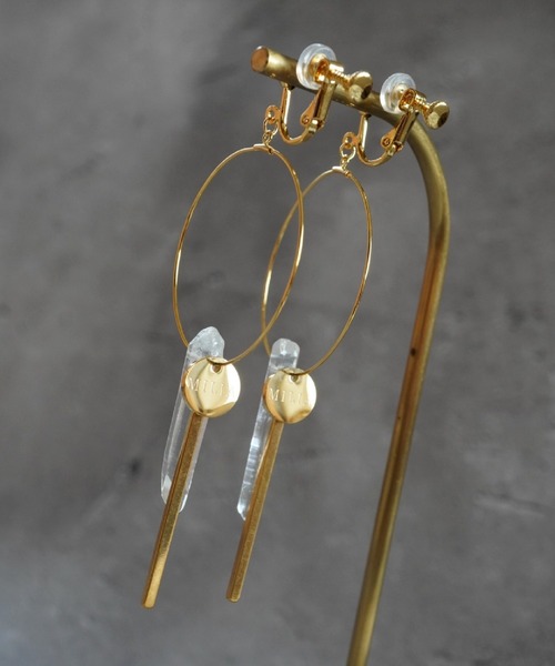 CERCA(チェルカ)の「MILIA/Jewelry ice フープイヤリング(イヤリング・レディース・ゴールド/ブルー・FREE)」の6枚目の写真