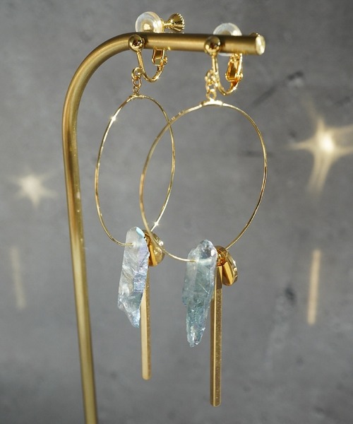 CERCA(チェルカ)の「MILIA/Jewelry ice フープイヤリング(イヤリング・レディース・ゴールド/ブルー・FREE)」の8枚目の写真