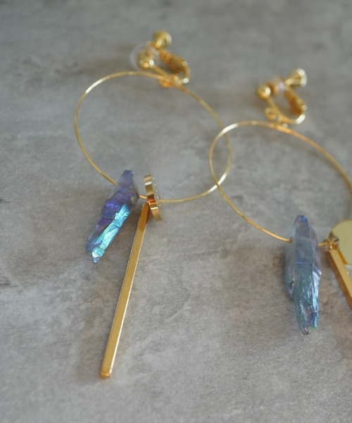 CERCA(チェルカ)の「MILIA/Jewelry ice フープイヤリング(イヤリング・レディース・ゴールド/ブルー・FREE)」の19枚目の写真