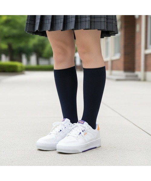 FILA（フィラ）の「FILA COURT FEATHERY（スニーカー・レディース・ホワイト系その他2/ブラック/ホワイト系その他・23.0cm/28.0cm/27.0cm/26.0cm/25.0cm/24.0cm/22.0cm）」の6枚目の写真