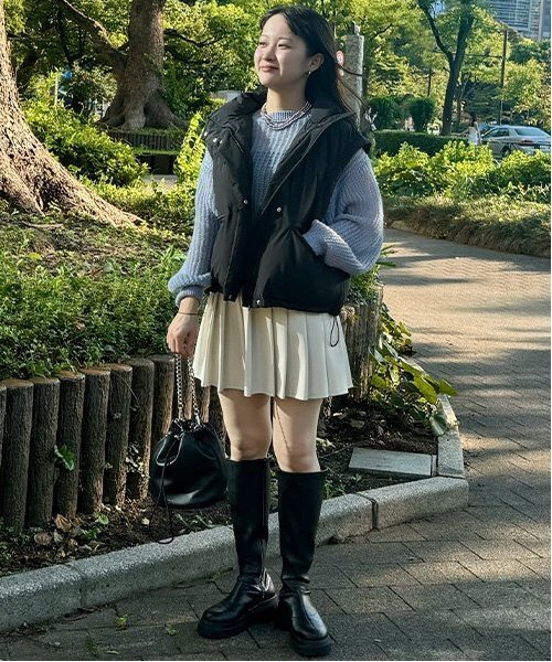 Mi-je（ミジェ）の「2WAYジャケット【韓国ファッション】（ブルゾン・レディース・ブラック/オフホワイト・F）」の17枚目の写真