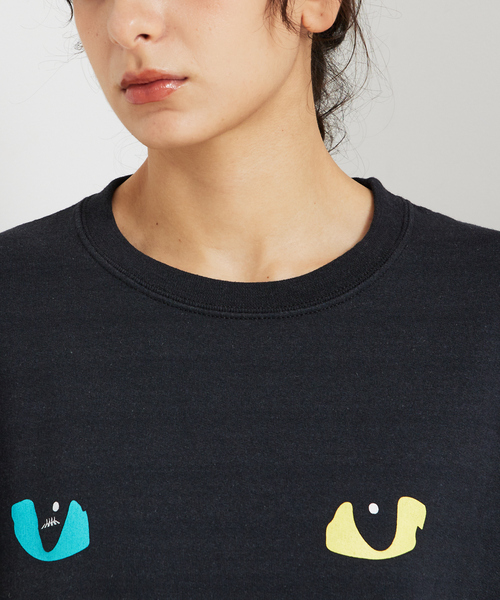 JERZEES/ジャージーズ】 Black cat crew sweat /odd eye/nose