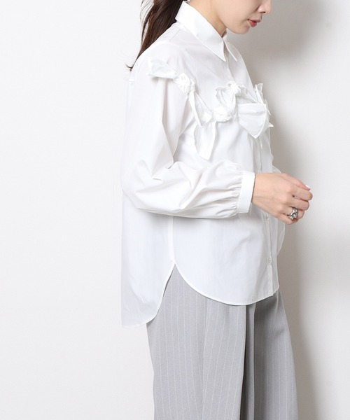 Re.Verofonna(ヴェロフォンナ)の「アシメリボンモチーフブラウス(シャツ/ブラウス・レディース・ブラック系その他/ブラック/ホワイト・MEDIUM)」の4枚目の写真