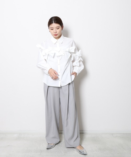 Re.Verofonna(ヴェロフォンナ)の「アシメリボンモチーフブラウス(シャツ/ブラウス・レディース・ブラック系その他/ブラック/ホワイト・MEDIUM)」の6枚目の写真