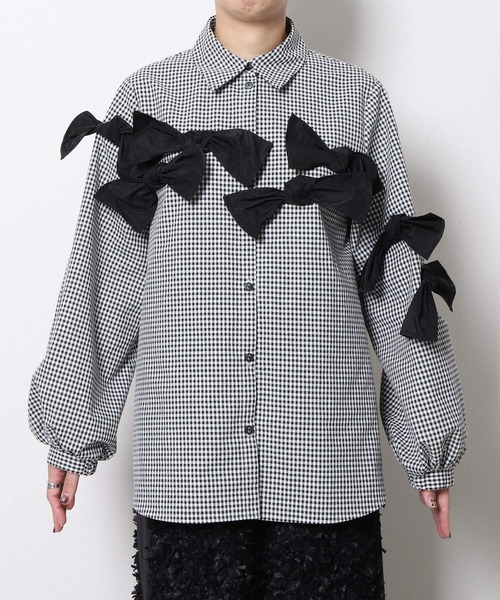 Re.Verofonna(ヴェロフォンナ)の「アシメリボンモチーフブラウス(シャツ/ブラウス・レディース・ブラック系その他/ブラック/ホワイト・MEDIUM)」の11枚目の写真