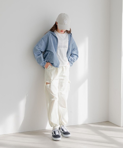 GLOBAL WORK（グローバルワーク）の「DRY/スリットデザインパンツ/292234（その他パンツ・キッズ・チャコール/オフホワイト・130cm/140cm/150cm/160cm）」の4枚目の写真