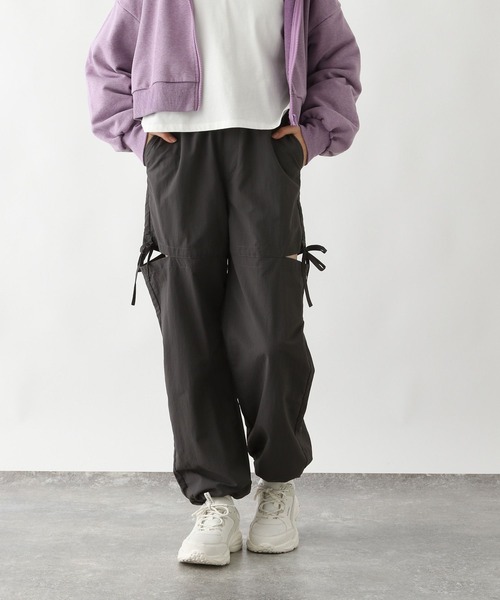 GLOBAL WORK（グローバルワーク）の「DRY/スリットデザインパンツ/292234（その他パンツ・キッズ・チャコール/オフホワイト・130cm/140cm/150cm/160cm）」の13枚目の写真